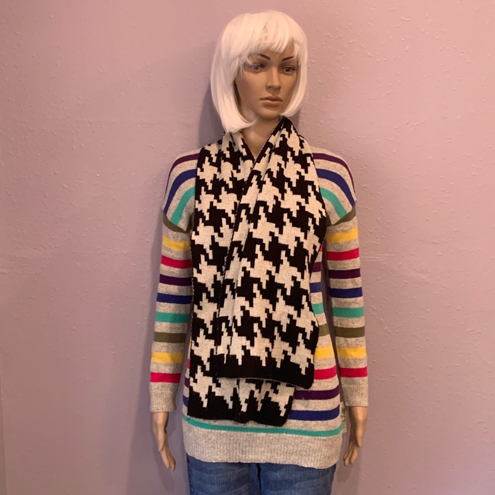 Vintage August Max Studio Scarf